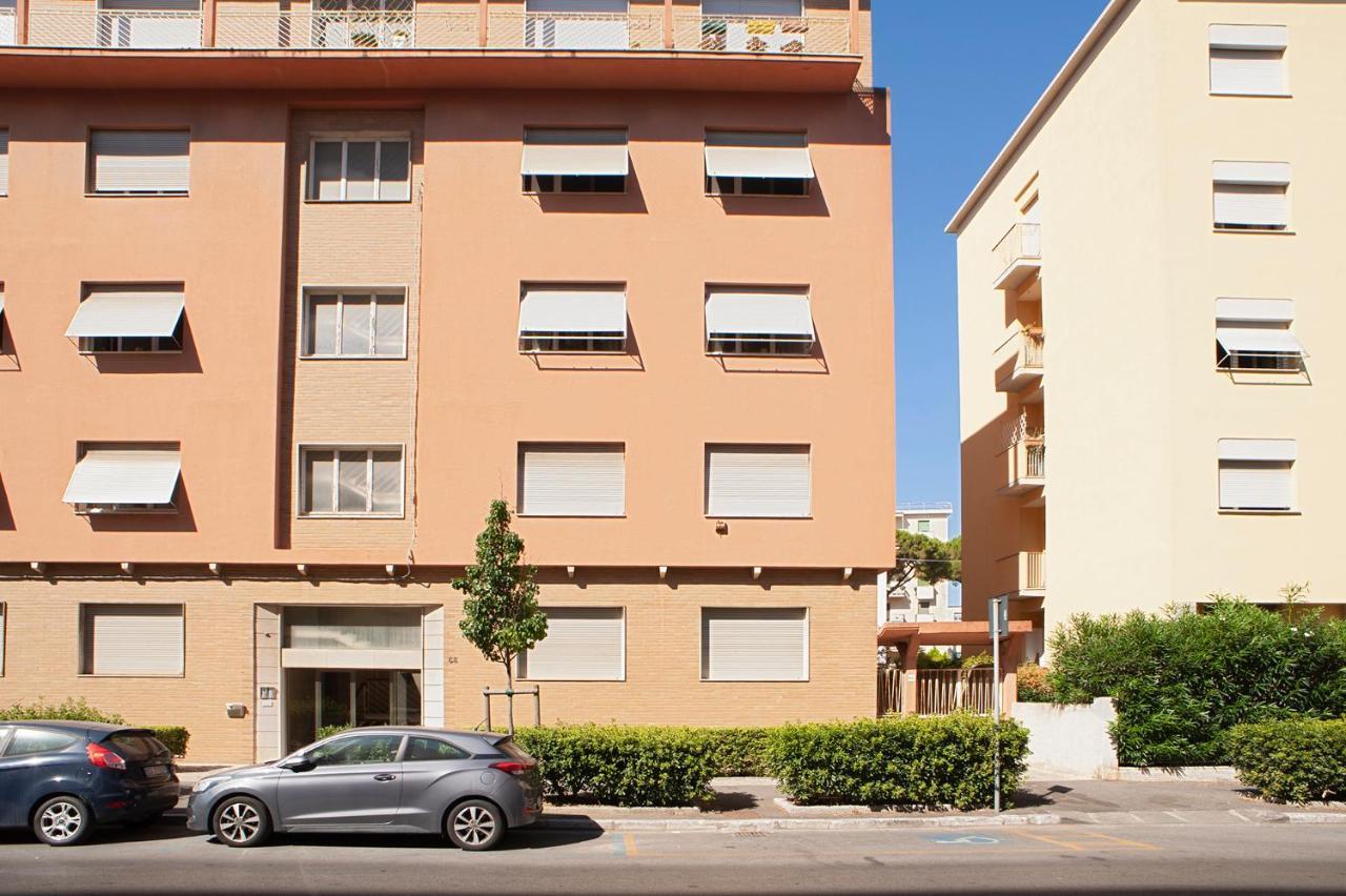 Suite Attico In Centro - Parcheggio Gratuito ليفورنو المظهر الخارجي الصورة